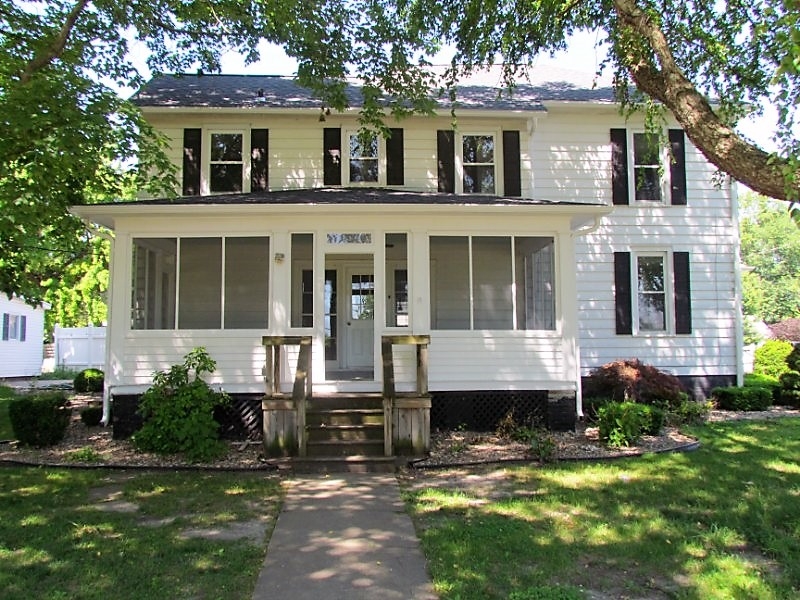 413 W. Fayette St. Pittsfield, Illinois
