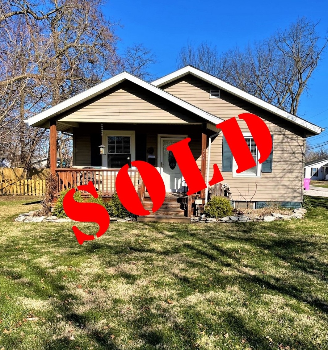 226 S. Walnut, Pittsfield, IL