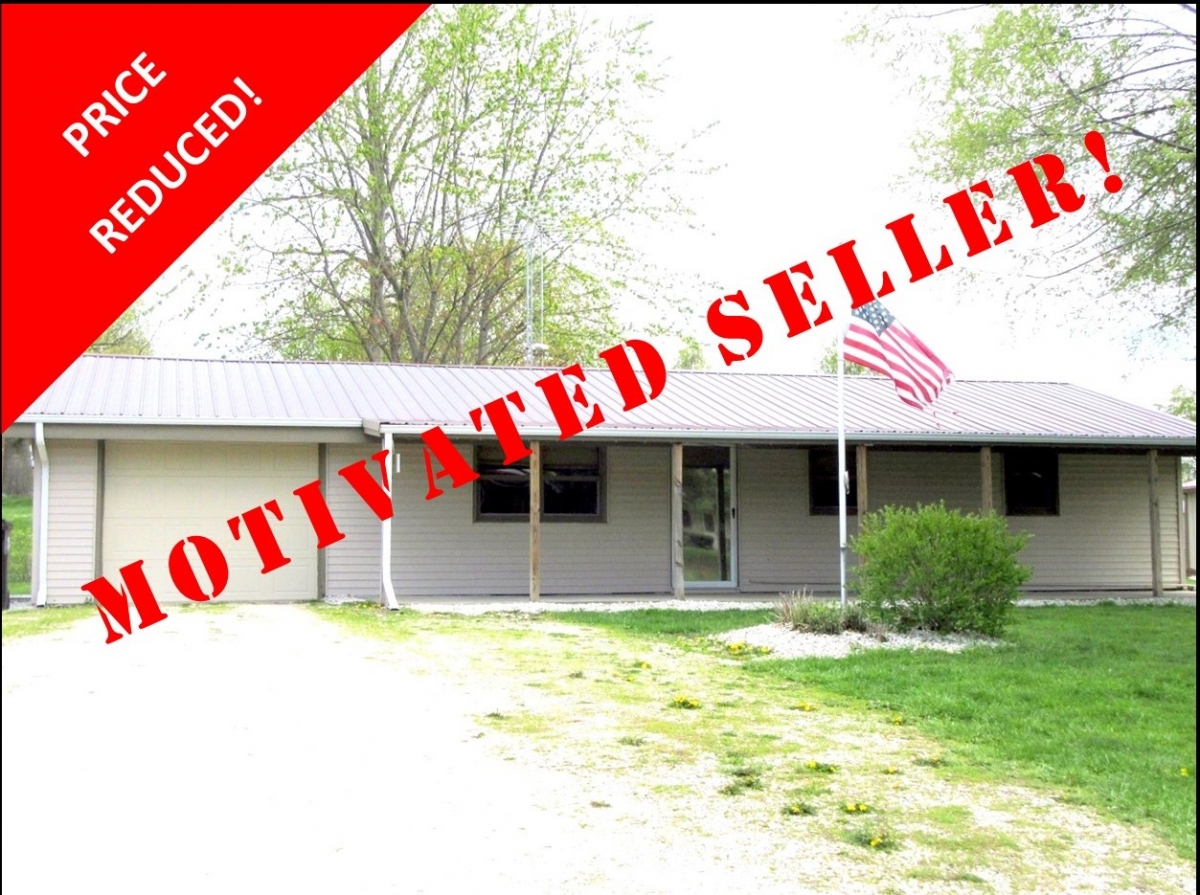 206 N. State St., Griggsville, IL.  62340