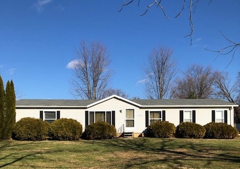 700 Pittsfield Road, New Salem, IL  62357