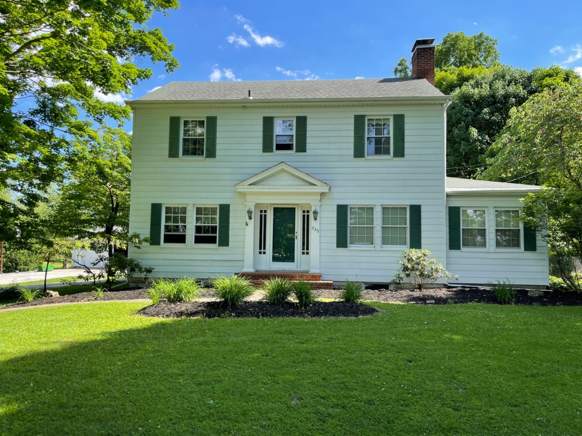 639 East Washington St., Pittsfield, IL  62363