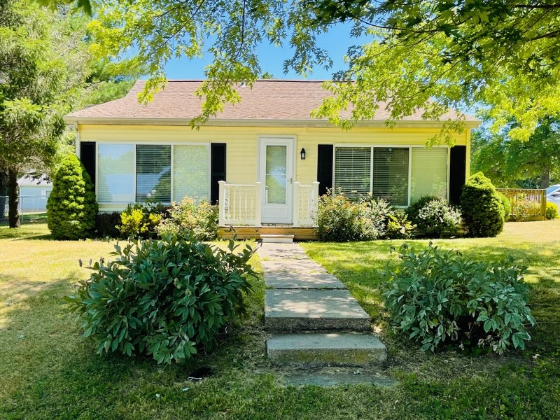 500 E. Griggsville St., Pittsfield, IL  62363