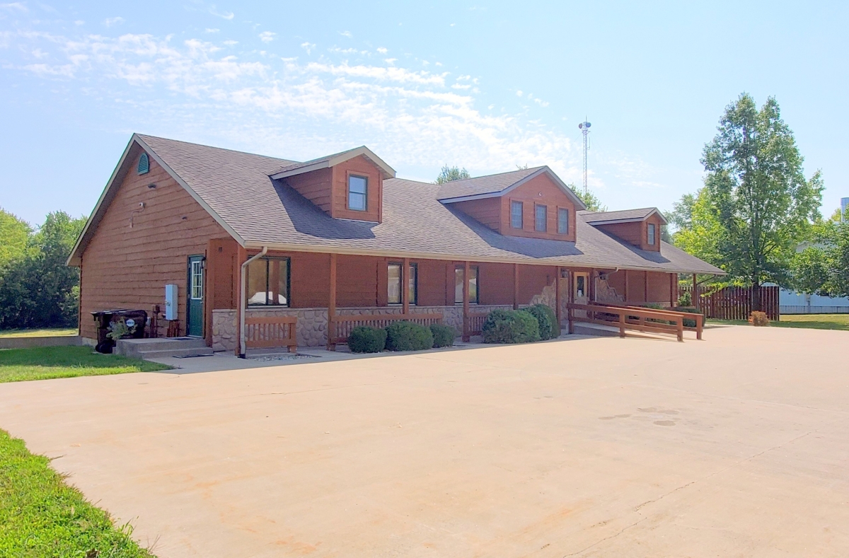 850 N. Jackson St., Pittsfield, IL  62363