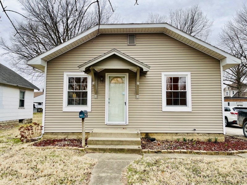 319 N. Jackson St., Pittsfield, IL  62363