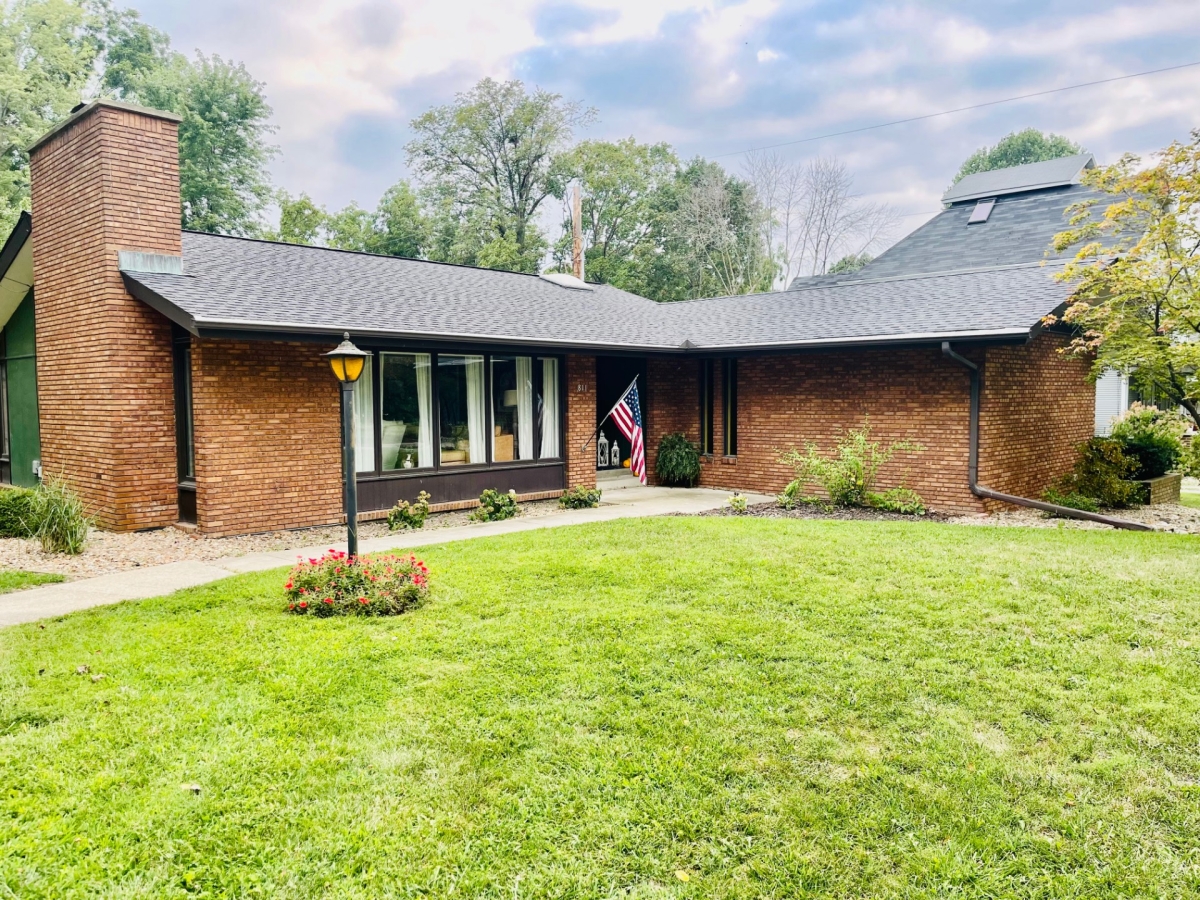 811 E. Washington St., Pittsfield, IL  62363