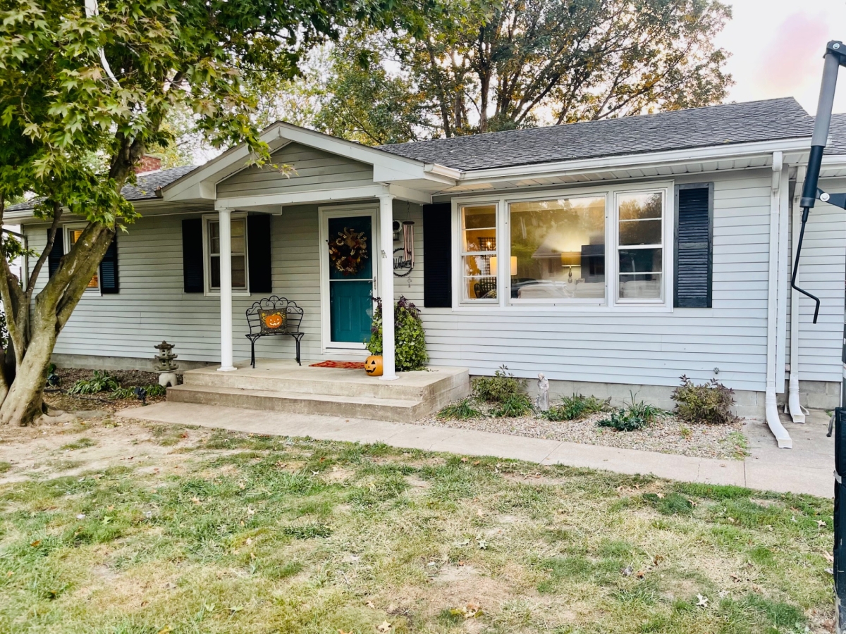 691 S. Walnut St., Pittsfield, IL