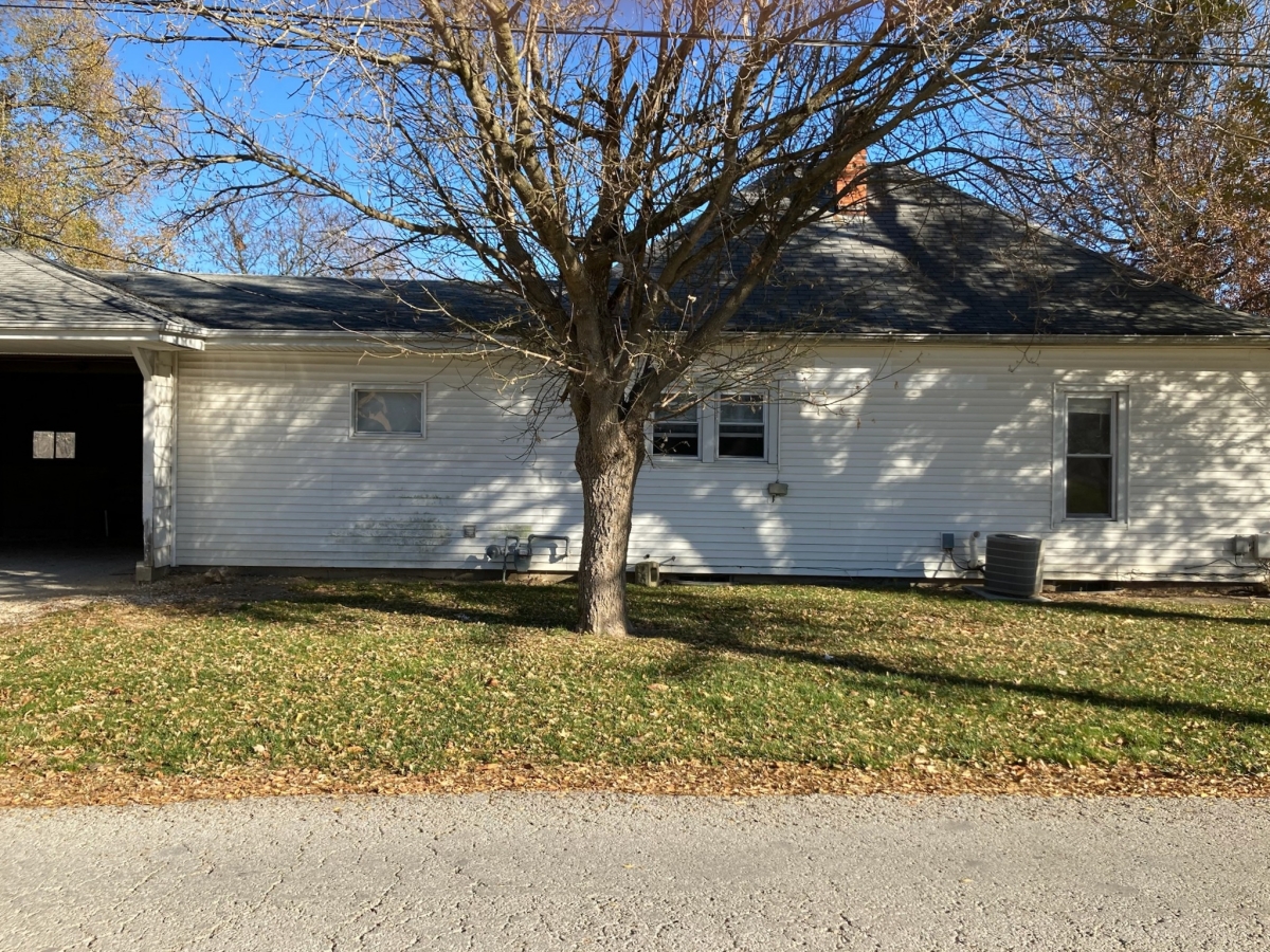360 Gay Street, Pittsfield, IL  62363