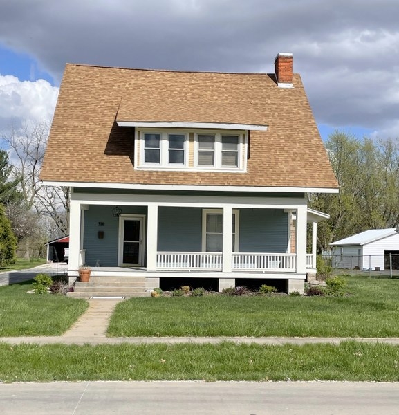 318 Piper Lane, Pittsfield, IL  62363