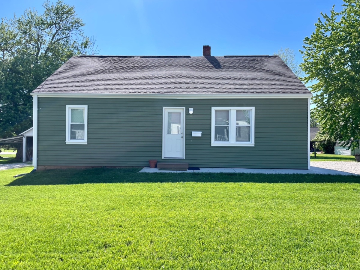 379 S. Cherry St., Pittsfield, IL