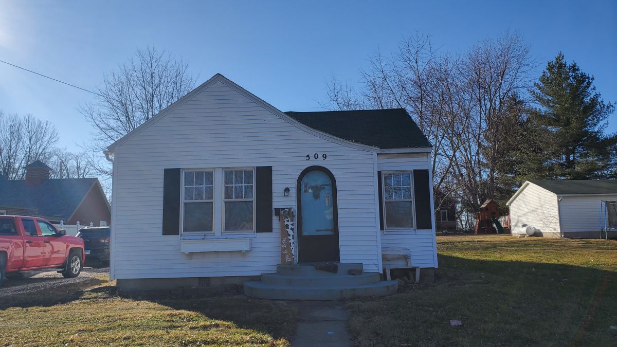 509 N. Jackson St., Pittsfield, IL  62363