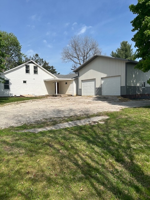418  E. Webster St., Griggsville, IL