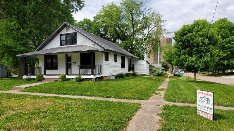 104 W. Perry St., Pittsfield, IL  62363