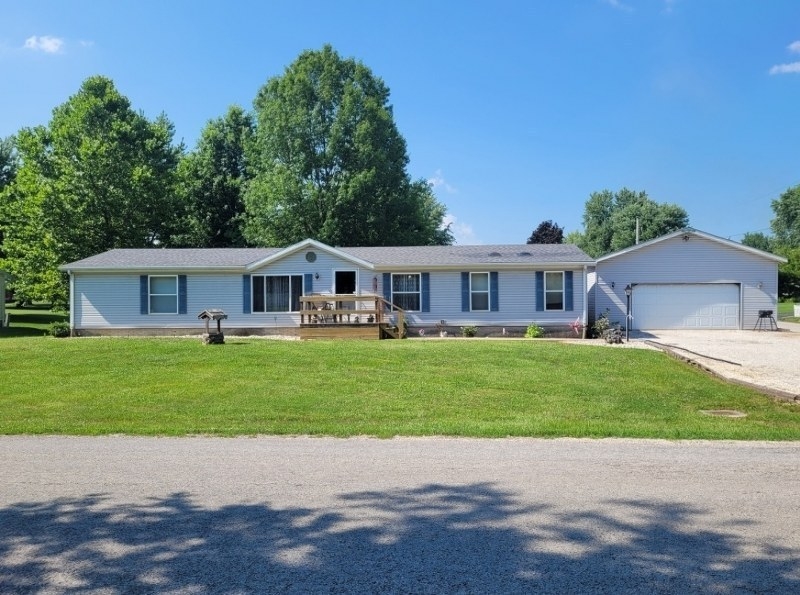 502 W.Kellogg, Pittsfield, IL  62363
