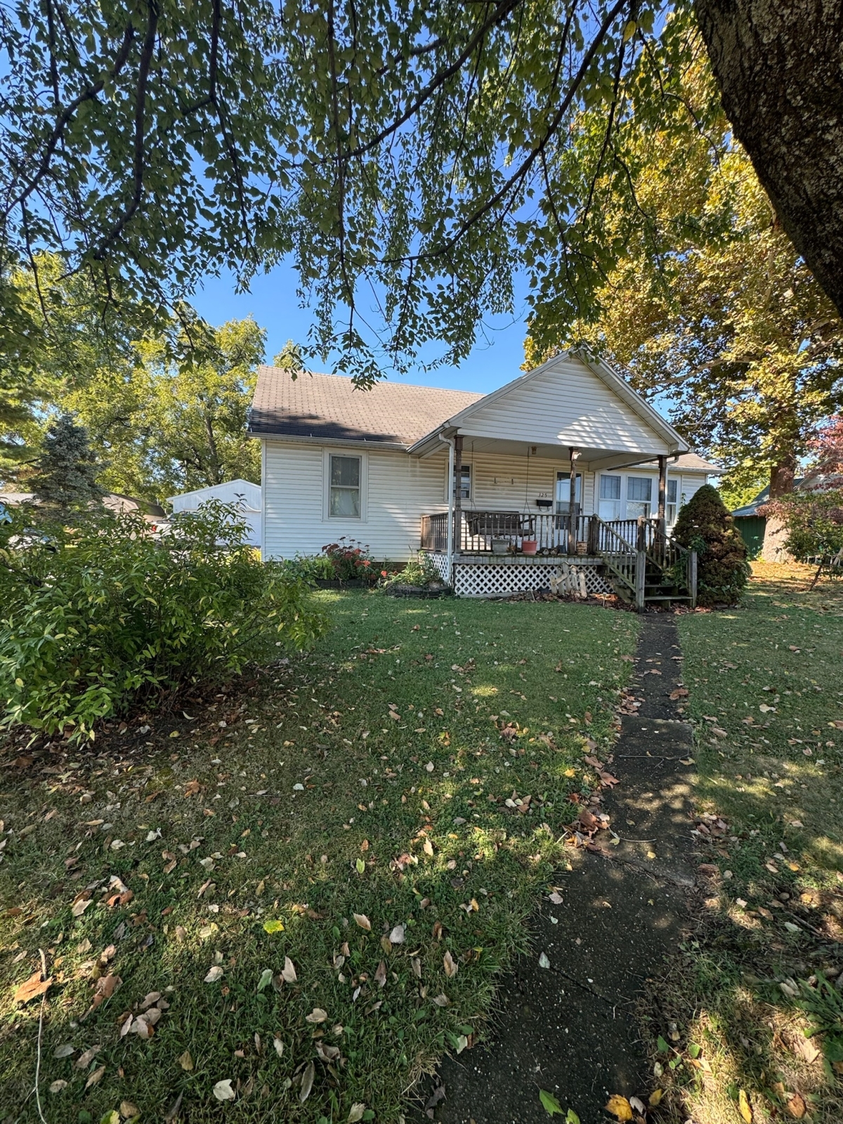 325 N. Franklin, Pittsfield, IL  62363