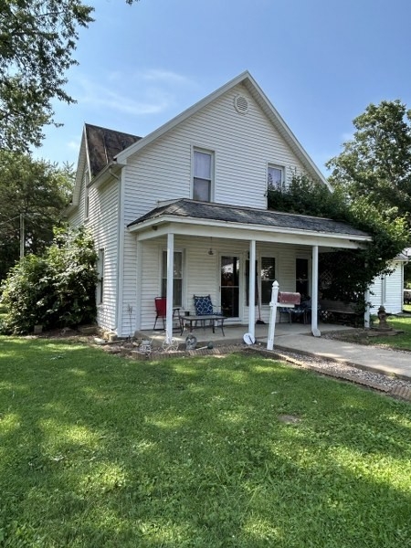 383 Main St., Barry, IL