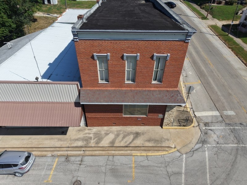 102 N. Main St., Pleasant Hill, IL 62366