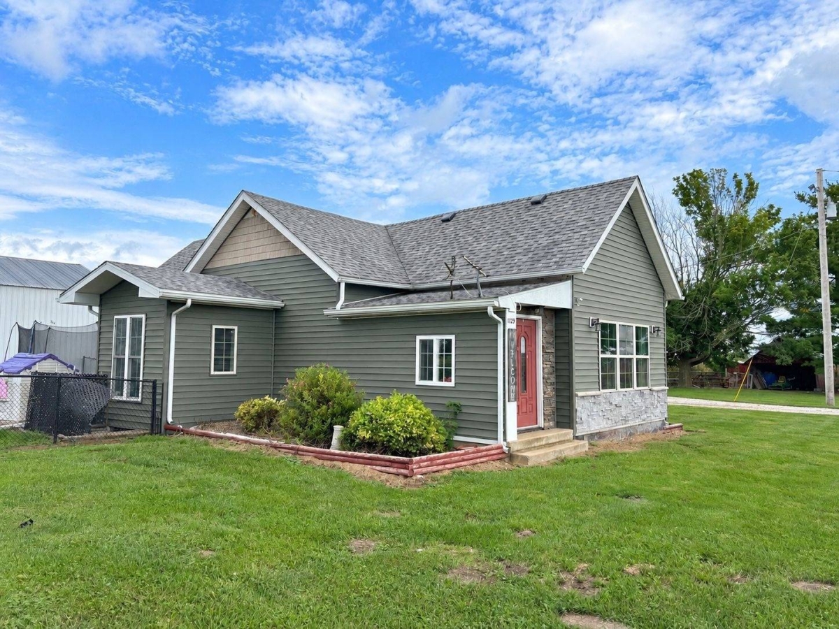 1129 750 N Ave, Mount Sterling, IL 62353