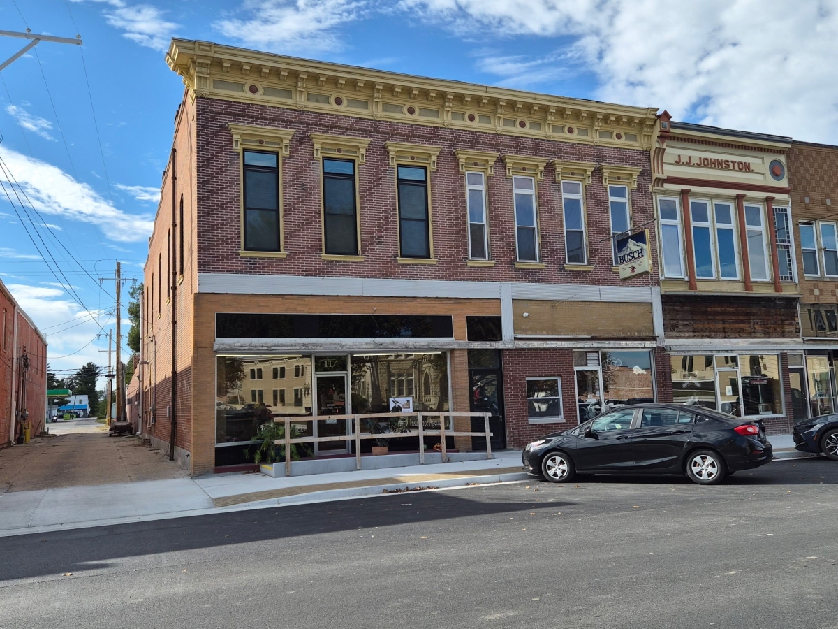 117 N. Madison, Pittsfield, IL