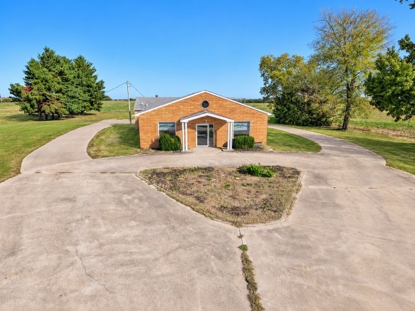 812 E. Quincy, Griggsville, IL